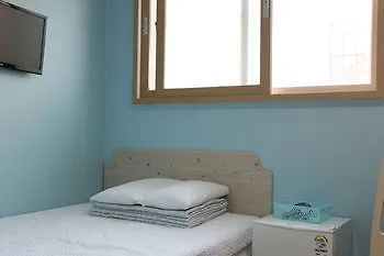 Well Plus Bnb Guest House Seoul South Korea