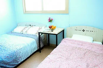 Well Plus Bnb Guest House Seoul 2*,  South Korea